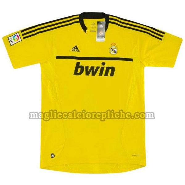 portiere maglie calcio real madrid 2011-2012 giallo
