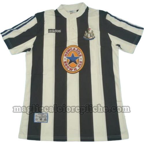 prima divisa maglie calcio newcastle united 1995-1997