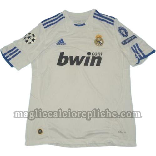 prima divisa maglie calcio real madrid campioni 2010-2011