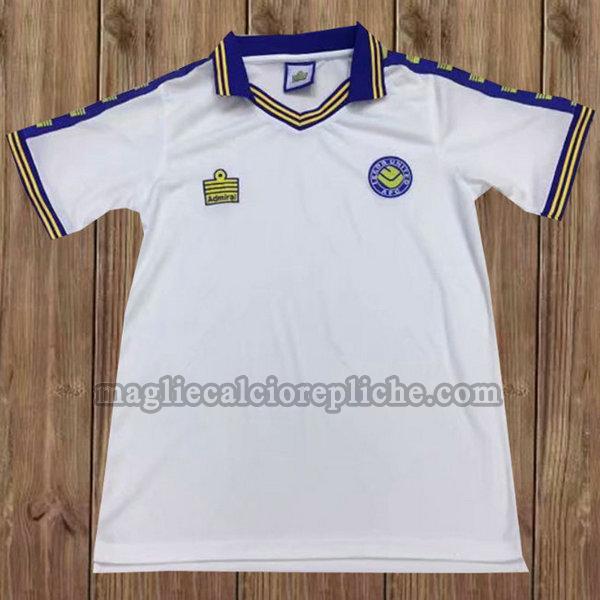 prima maglie calcio leeds united 1976-1977 bianco